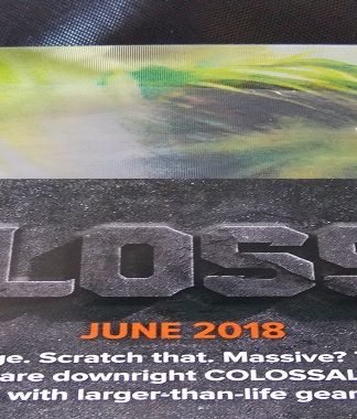 Unboxing Loot Crate Colossal DSCN2273 1