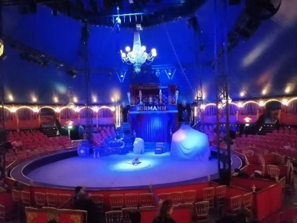 Scene Cirque Bormann-Moreno