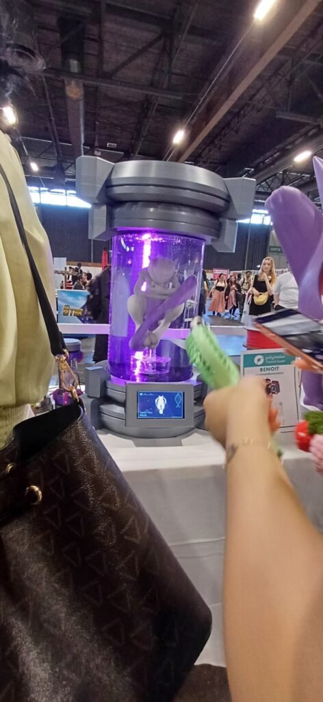 capsule mewtwo
